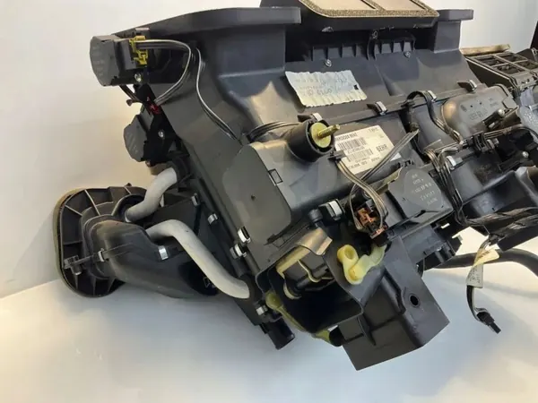 Värmekärna OEM 2118300160 för Mercedes E-klass W211 image 3