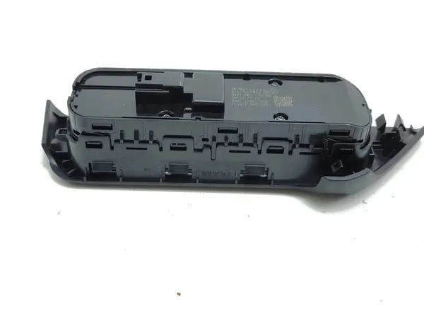 Mercedes-Benz EQA 2022 Rechter Voorraam Schakelaar image 6