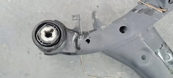 Audi SQ5 Hinterachsschwinge OEM 80A505235S image 10