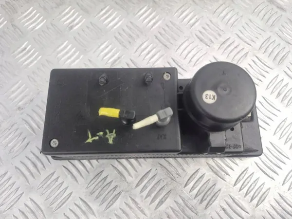 Mercedes Zentralverriegelungspumpe OEM 2108000048 image 2