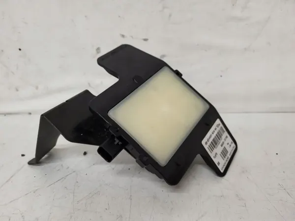 Radar Distronic Derecho Trasero Hyundai Tucson III Lift OEM 95820-D7700 image 2
