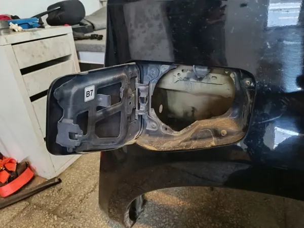 ISUZU D-MAX III taka-kuormatila OEM BTU1816 image 5