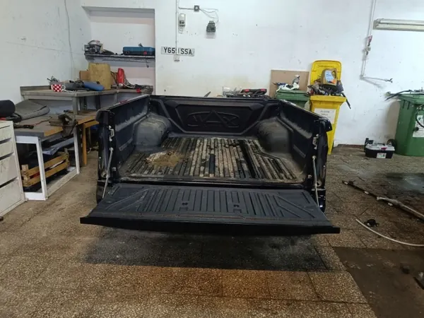 ISUZU D-MAX III taka-kuormatila OEM BTU1816 image 8