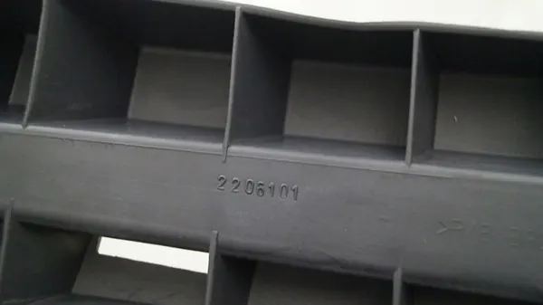 BAKRE STÖTFANGARSPOILER RENAULT VEL SATIS 01-05 OEM 2206101 image 6