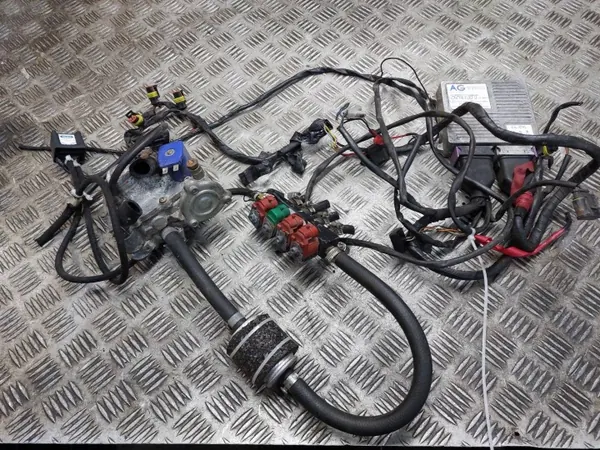 Kit LPG Zenit OEM 67R-014066 - Instalación Gas Usada image 2