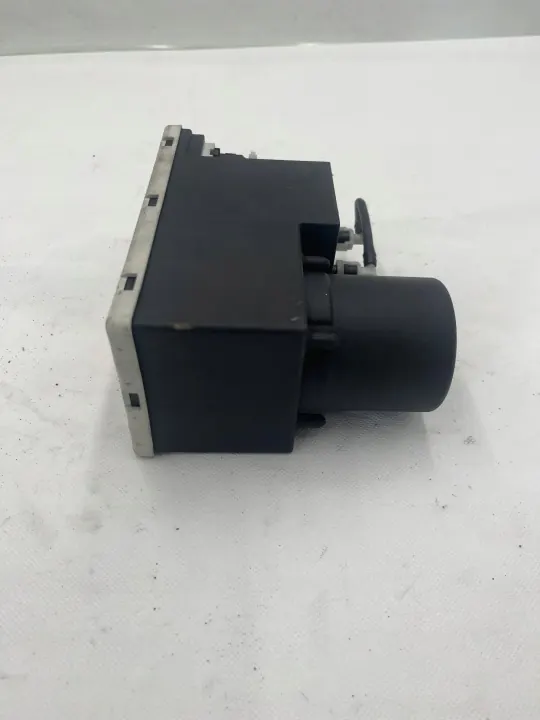 Keskitulppapumppu OEM 8L0862257H - Käytetty Audi OE image 4