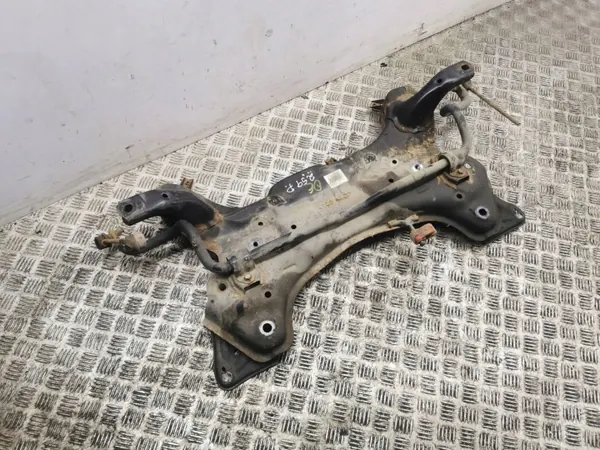 Cadre avant Hyundai i30 2013 OEM 62401A2600 image 3