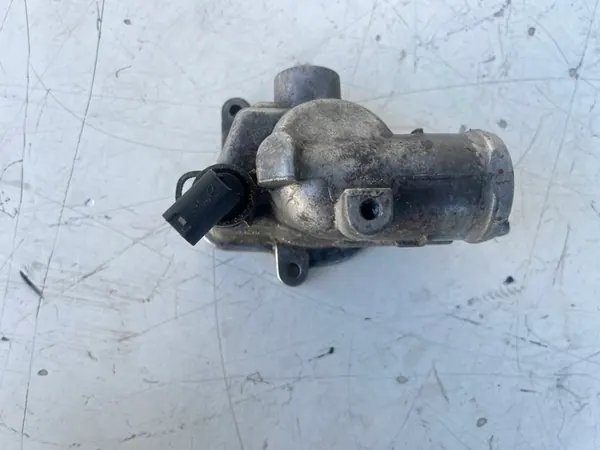 Carcasa de termostato Mercedes W638 2.2CDI image 2