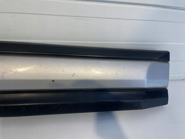 Mitsubishi Outlander III Deurlijst OEM 575A410 image 3