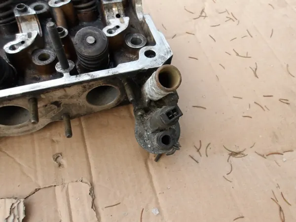 Culata usada OEM 1020163501 para Mercedes image 4