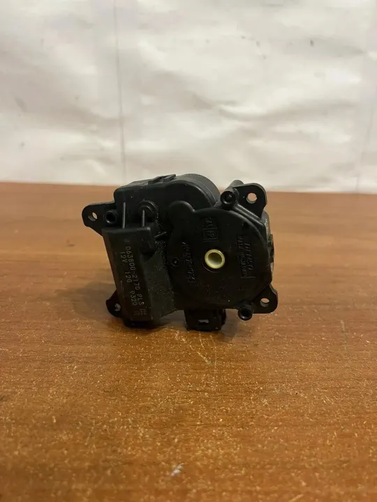 Toyota D2131 fläktmotor för RAV 4 III Diesel 2012 image 3