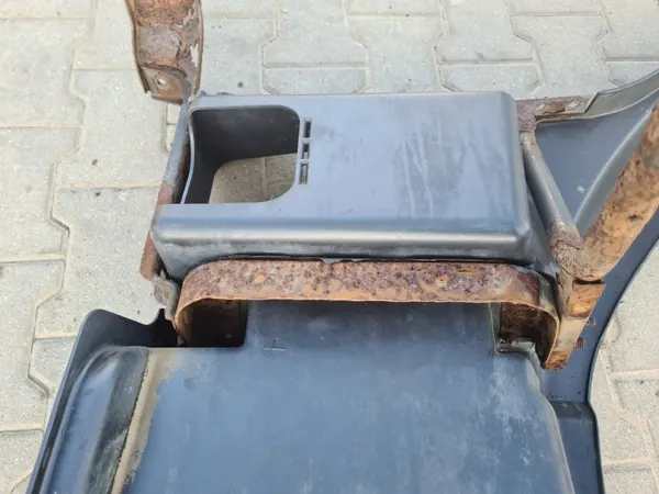 Rechter treeframe OEM FM 9 12 13 - Volvo vrachtwagen image 10