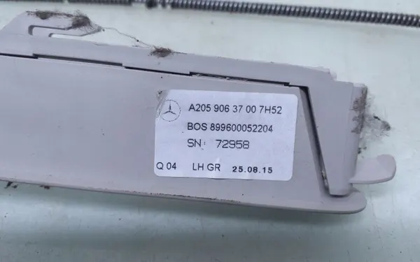 Guia de Rolo de Porta-Malas Esquerda OEM A2059063700 Mercedes image 5