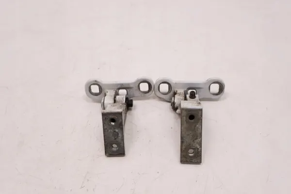 Volvo XC90 II Ovensaranet Oikea Taka OEM 1206091760 image 4