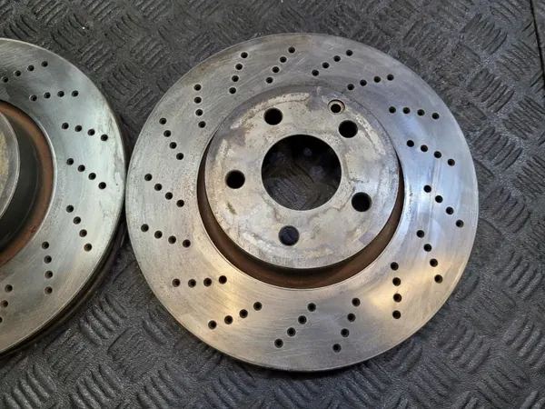 OEM SDK6559 Etujarrupansarjat 322mm Mercedes E W212 image 3
