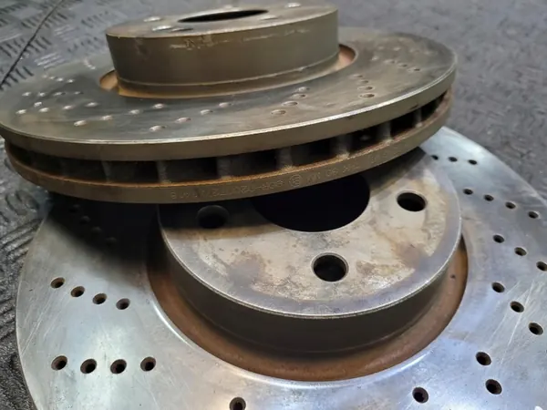 OEM SDK6559 Etujarrupansarjat 322mm Mercedes E W212 image 6