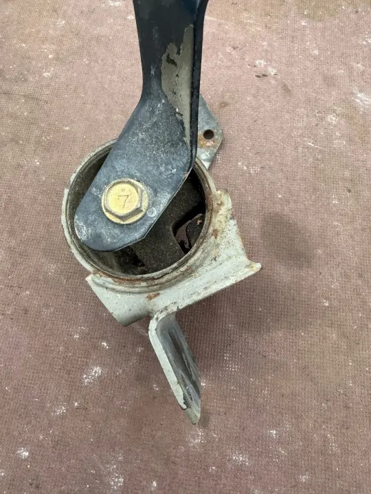 Support de boîte OEM Łapa atl pour Nissan Atleon NT400 image 7