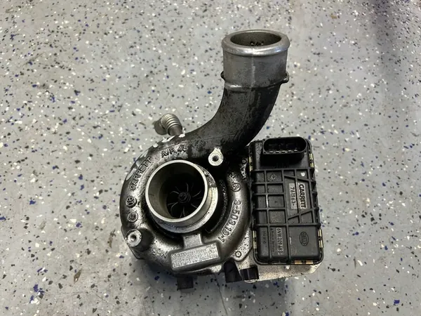 Turbocompresseur AUDI A4 B7 2.7 TDI 059145715R image 1