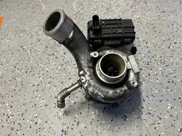 Turbocompresseur AUDI A4 B7 2.7 TDI 059145715R image 2