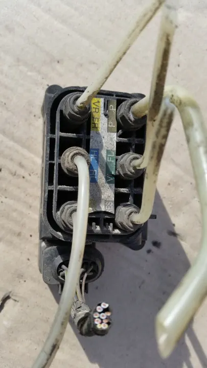 Mercedes Verdeelklep OEM A2123200358 - Gebruikt image 6