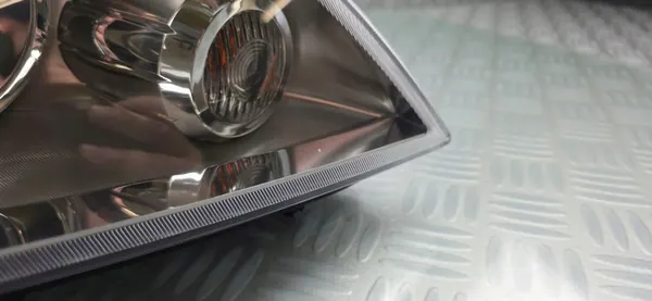 Oikea etuvalaisin Opel Corsa C Lift 03-06 image 5