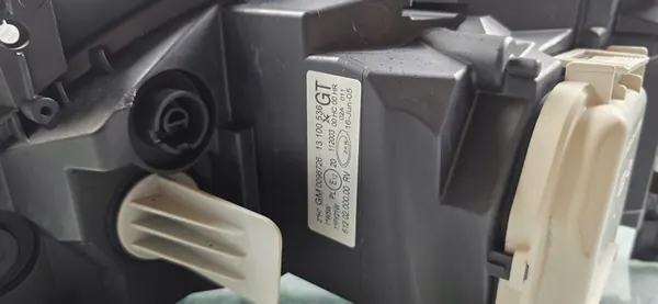 Oikea etuvalaisin Opel Corsa C Lift 03-06 image 8