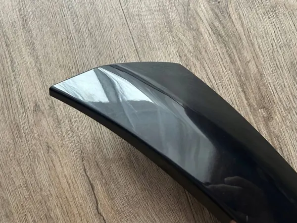 MERCEDES C-KLASS W205 AMG FRAMSTÖTTSKÅPA HÖGER OE image 2