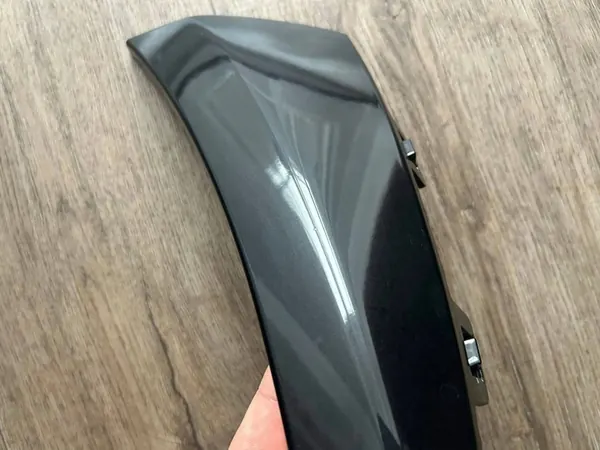 MERCEDES C-KLASS W205 AMG FRAMSTÖTTSKÅPA HÖGER OE image 4