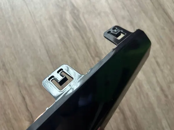 MERCEDES C-KLASS W205 AMG FRAMSTÖTTSKÅPA HÖGER OE image 7