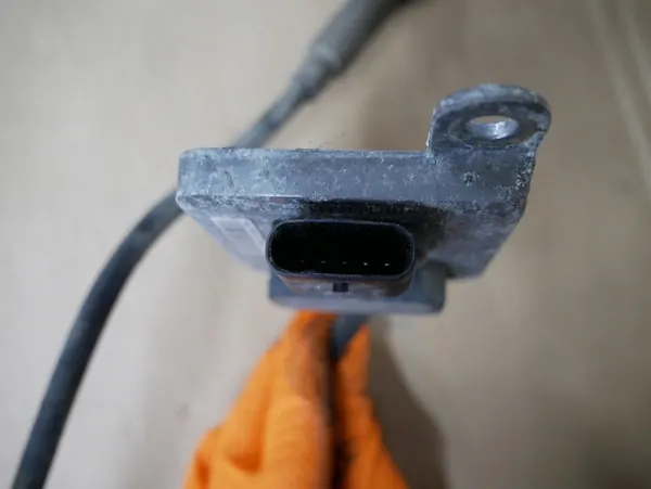 Sensor NOx BMW N43 7587130 image 4