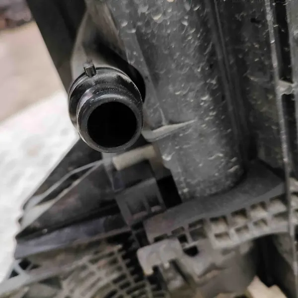 Peças de refrigeração VW ID.3 (E11) 1EA816411A image 9