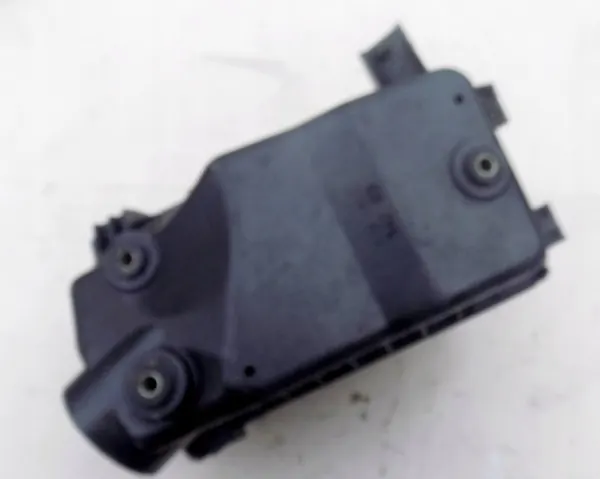 Toyota Avensis T25 Scatola filtro aria 17705-0D041 image 5