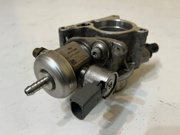 AUDI A4 B8 1.8 TFSI Korkeapainepolttoainepumppu image 5