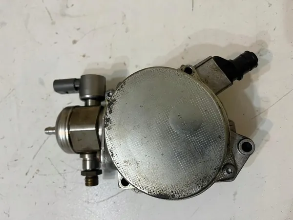 AUDI A4 B8 1.8 TFSI Korkeapainepolttoainepumppu image 6