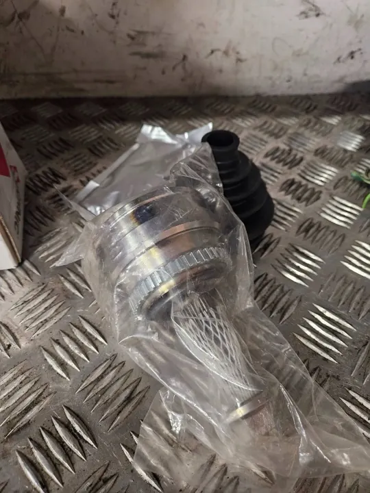 Junta Externa Audi 80/90/S2 B4 OEM 893498099M image 2