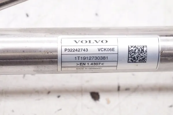 Pescoço de Enchimento Tanque OEM 32242743 Volvo V60 image 6