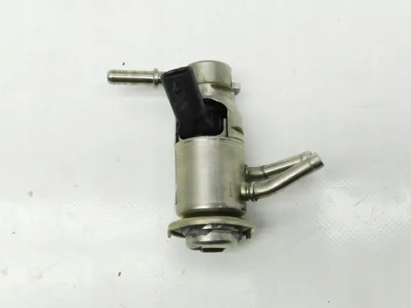 AdBlue-suutin OEM A0004901613 Mercedes W213:lle image 2