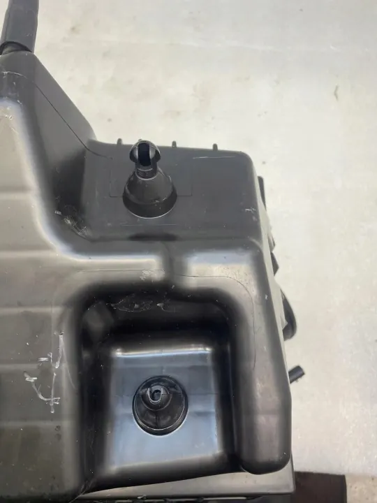 Luftfiltergehäuse OEM 165008632R für Renault Master image 10