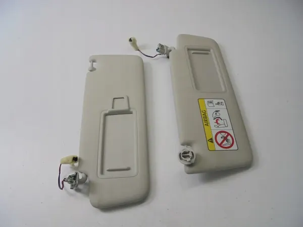 VW Polo VI zonnekleppen OEM - Gebruikte staat image 2