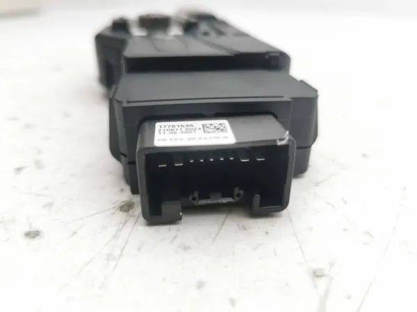 Mercedes-Benz Schiebedachmotor OEM A2479061605 image 3