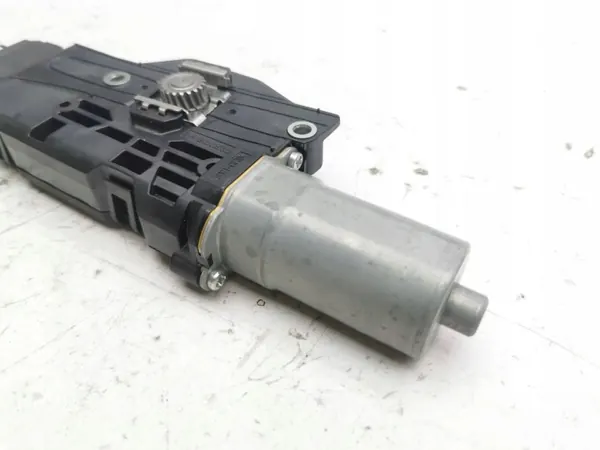 Mercedes-Benz Schiebedachmotor OEM A2479061605 image 6