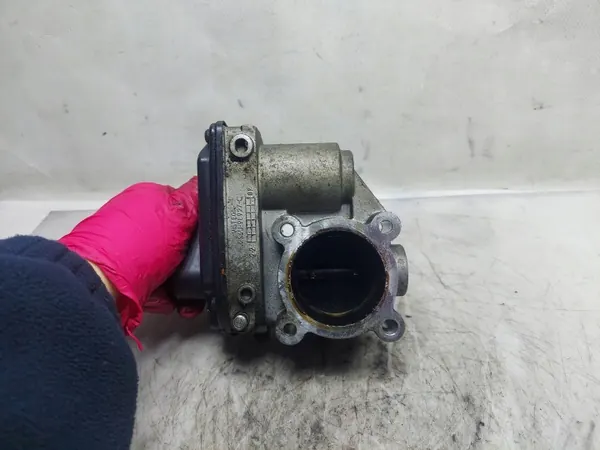 Gasklephuis OEM 2S6U9E928BA voor Ford Fusion 1.4 image 6