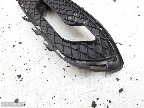 Rejilla Mercedes E Class 2009 a2128851423 image 3