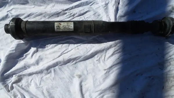 Volkswagen OE 7P0521101K Drivaxel image 2