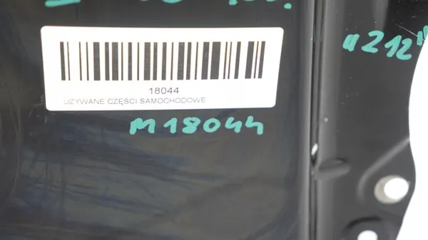 OEM 360151604 Etu oikea lokasuoja Lexus IS II 05-10 image 7