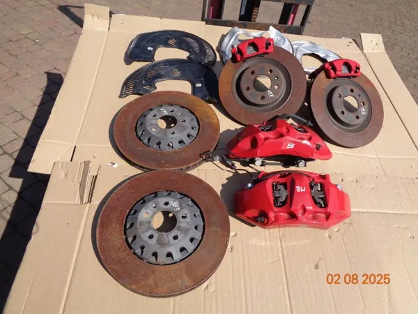Conjunto discos e pinças Audi A4 B9 OEM 8W0615105ET image 2
