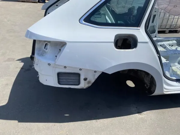 Painel quarto Skoda usado OEM 260462 traseiro direito image 2