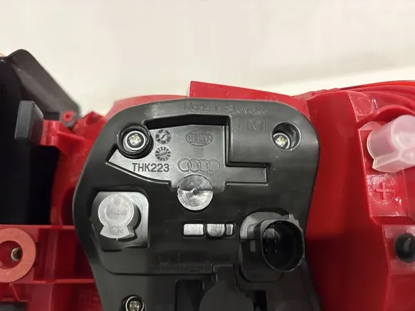 AUDI A4 B8 8K5 Sedán Luz Trasera Izquierda LED image 8