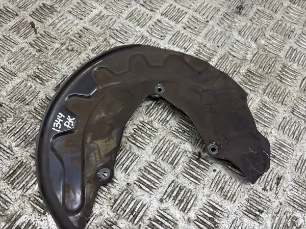 Audi Q3 F3 2019 Voorremplaat OEM AMD217696 image 2