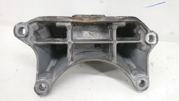 Support de boîte Mercedes C250 OEM 2112420340 image 7